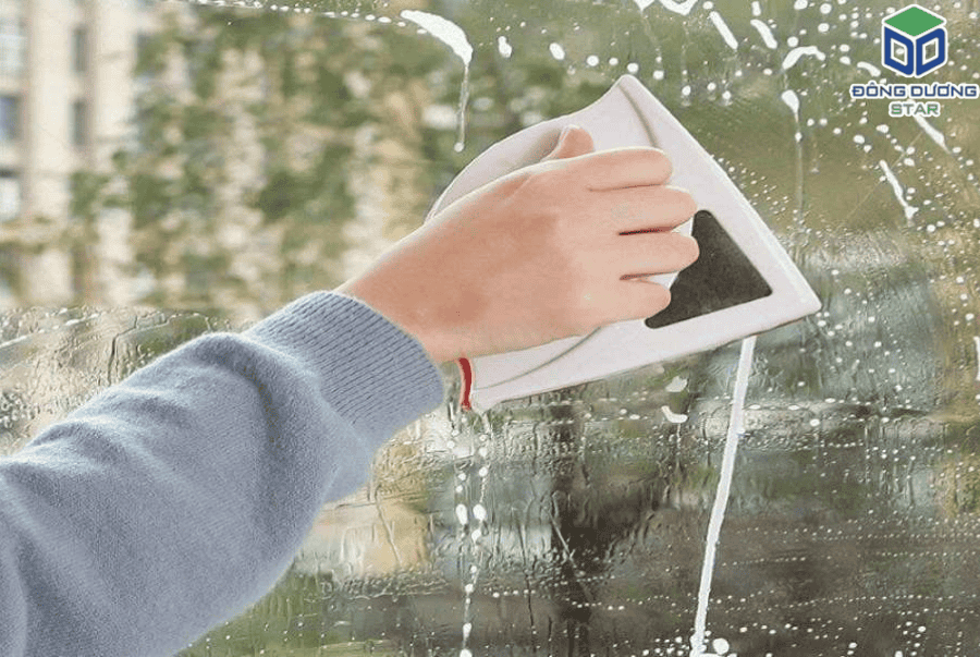 dịch vụ lau kính chuyên nghiệp